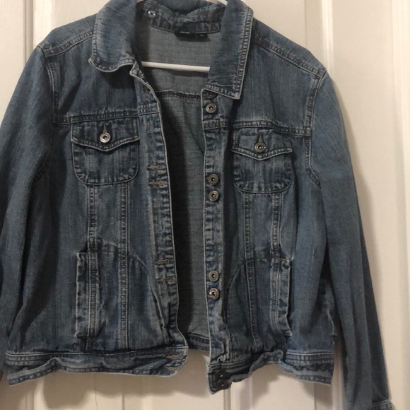 Jean Jacket - Picture 3 of 7